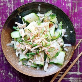 Cold sesame noodles with shredded chicken