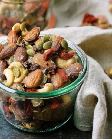 Paleo ginger-spiced mixed nuts for healthy holiday homemade gift recipe!