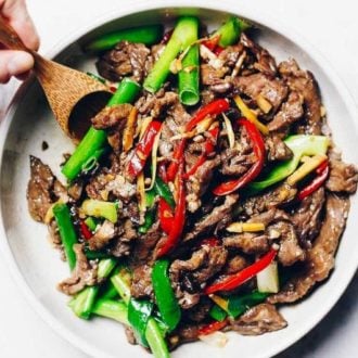 Paleo Mongolian Beef with juicy sizzling hot beef steak s gluten-free, Whole30 and Keto friendly from I Heart Umami.