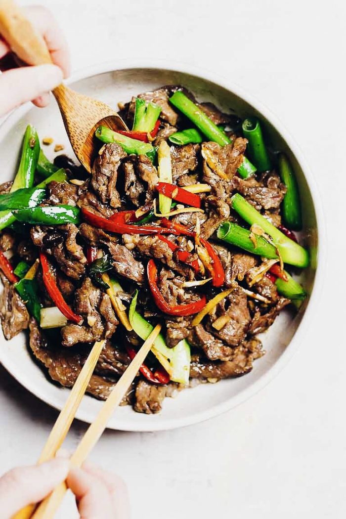Paleo Mongolian Beef with juicy sizzling hot beef steak s gluten-free, Whole30 and Keto friendly from I Heart Umami.