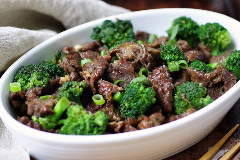 Chinese beef and broccoli stir-fry (keto, paleo, whole30)
