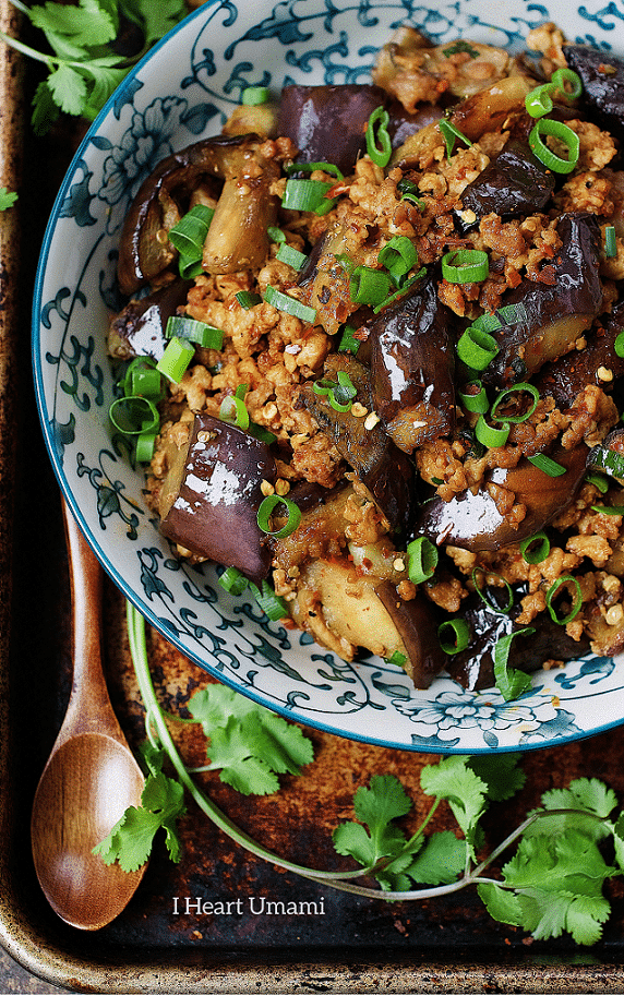 Paleo Asian Taco Meal Prep Bowls. Chinese-inspired eggplant meat sauce with tons of fresh veggies. Perfect Paleo and Whole30 meal prep dish!