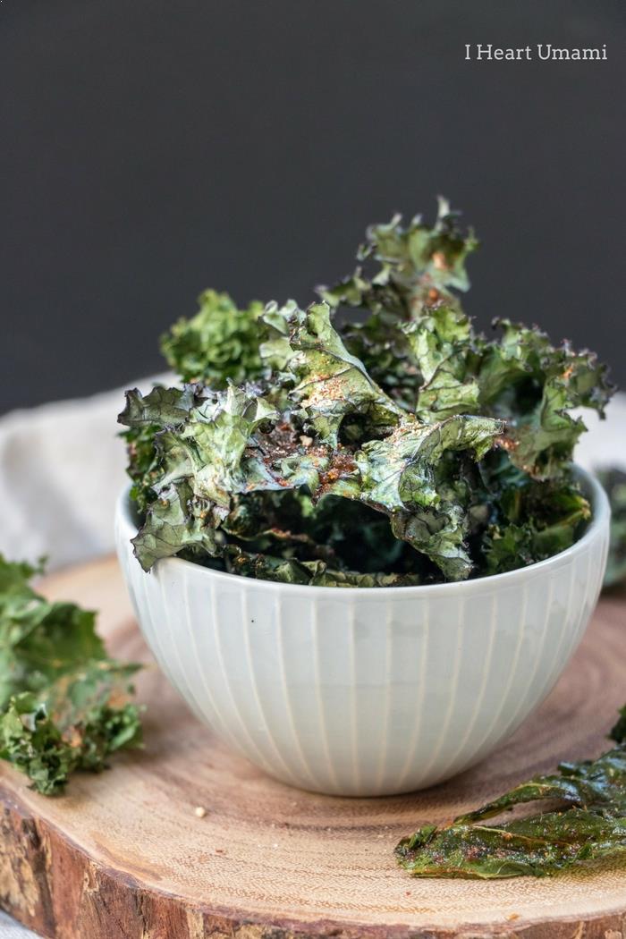 Oven baked and roasted kale chips Recipe