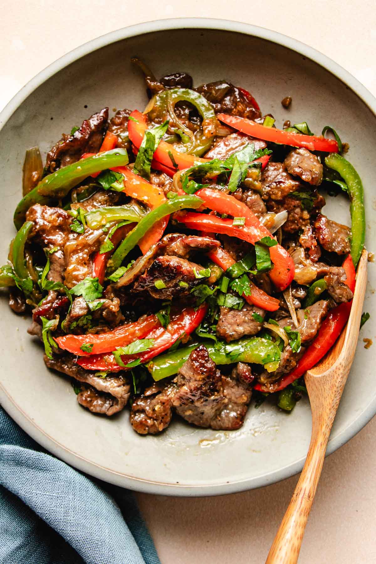 https://iheartumami.com/wp-content/uploads/2018/02/Chinese-pepper-steak.jpg?utm_source=chatgpt.com