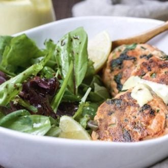 Paleo Salmon Cakes Recipe without egg, dairy, mayo, and anchovies.