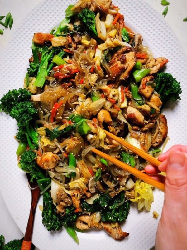 Paleo Chicken Stir-Fry with Cabbage and Sweet Potato Noodles Reicpe (Japchae)