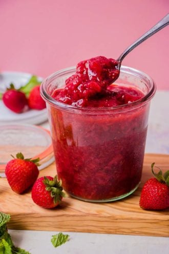 Paleo Strawberry Chia Pudding (Vegan Chia Pudding) | I Heart Umami®