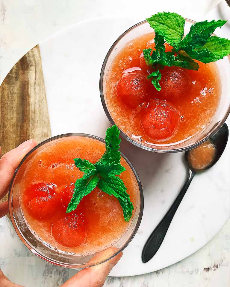 Whole30 Watermelon Peach Mocktail recipe with no added sugar and is the Whole30 Compliant Drinks.