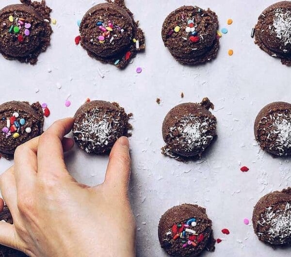 Paleo No Bake Christmas Cookies recipe are no bake easy and healthy to make.