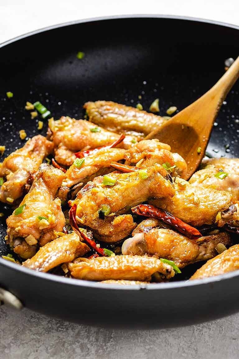 https://iheartumami.com/wp-content/uploads/2018/12/Whole30-Crispy-Chinese-Chicken-Wings-Oven-Baked-Paleo-Keto-Chicken-Wings-I-Heart-Umami-9.jpg