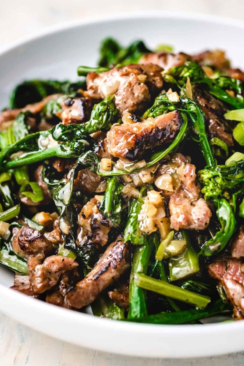 Paleo beef stir-fry in oyster sauce with yu choy vegetable is gluten-free, keto, and Whole30.