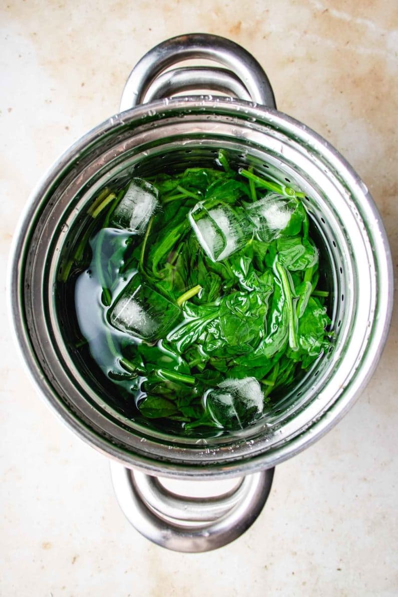 Blanched spinach in ice cod water