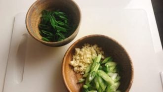 Chop scallion and ginger