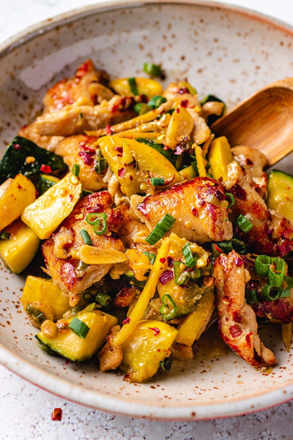 Ginger Chicken Stir-Fry with Squash (Paleo,Whole30) | I Heart Umami®