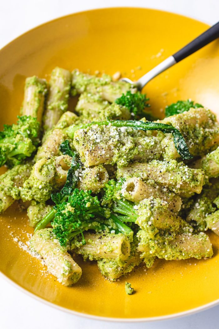 This is a Broccoli pesto pasta salad recipe that’s gluten-free and vegan from I Heart Umami.