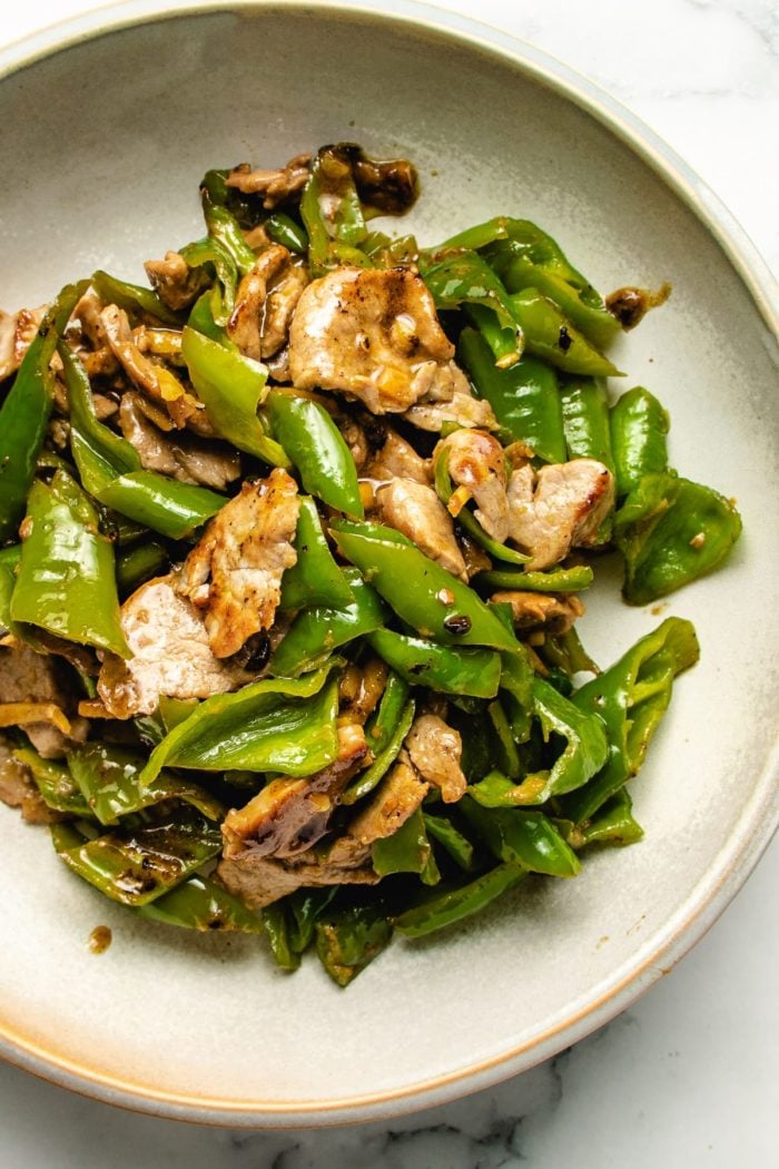 A feature photo of the Pork stir-fried with ginger and peppers