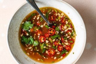 Mix well the sweet chili garlic dipping sauce