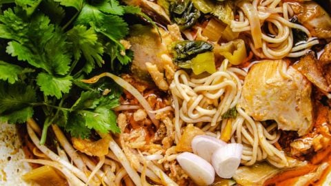 https://iheartumami.com/wp-content/uploads/2022/01/Chiang-Mai-Noodles-Khao-Soi-Gai-Recipe-480x270.jpg