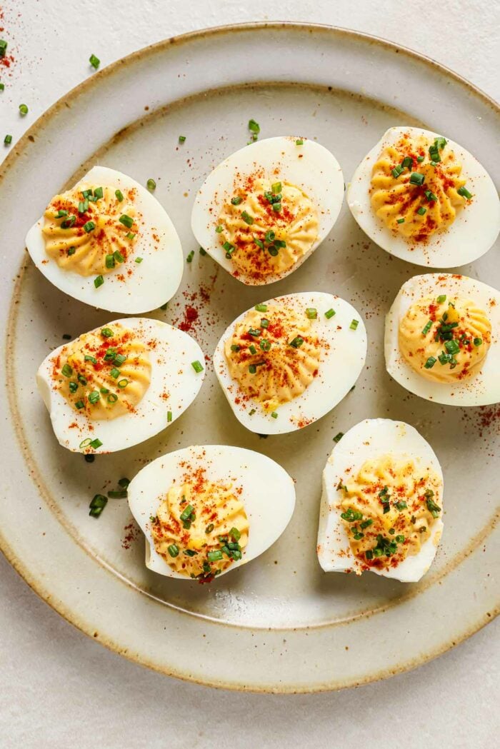 https://iheartumami.com/wp-content/uploads/2023/03/Air-fryer-deviled-eggs-700x1049.jpg