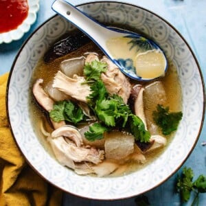 Recipe image shows Winter melon chicken soup served in a soup bowl.