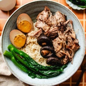 Recipe image shows a bowl of authentic Taiwanese lu rou fan served with lu dan, rice, and blanched Chinese broccoli.