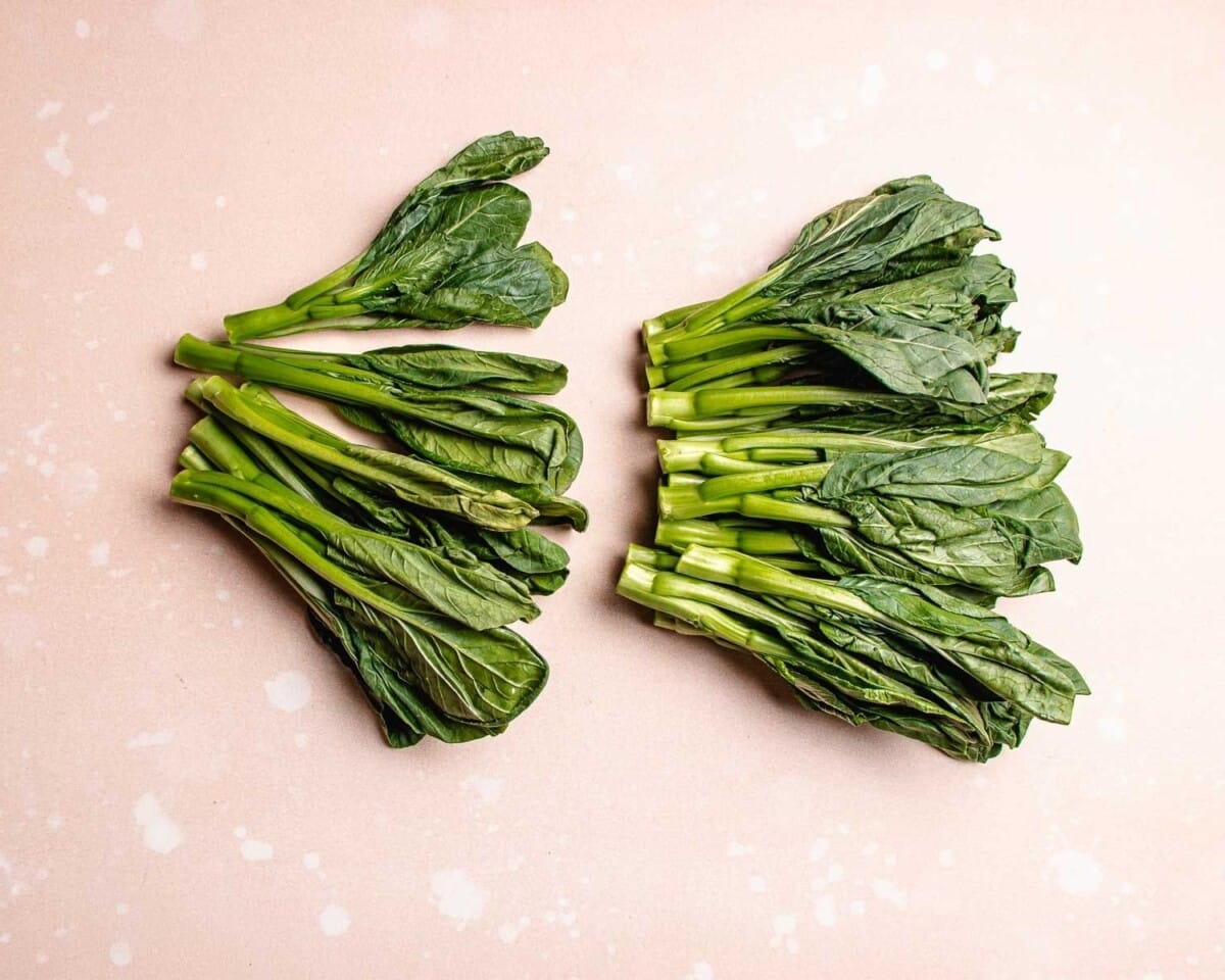 Image shows yu choy sum and how they look like before trimming.